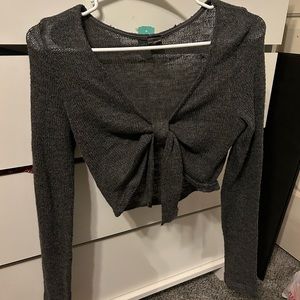 Long sleeve crop top (grey)